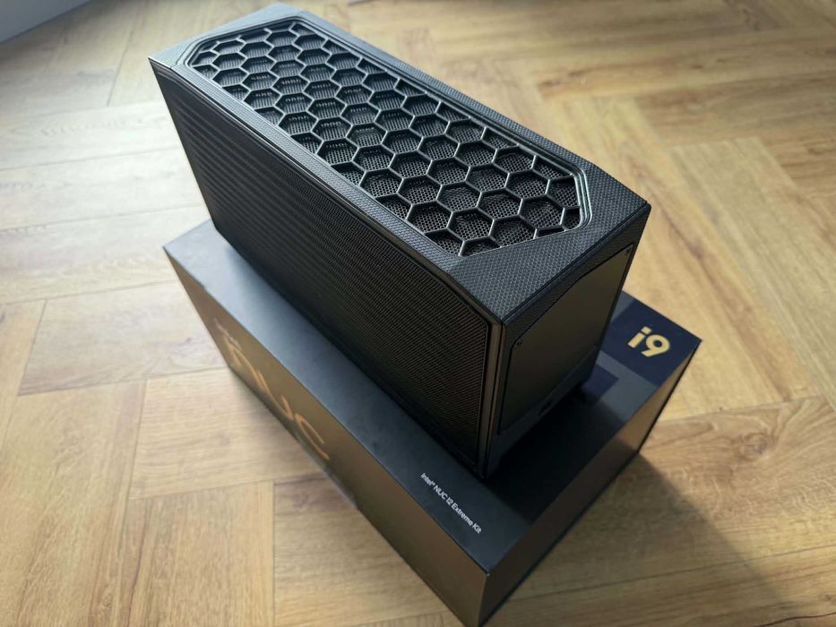 Intel NUC 12 Extreme Kit, SSD 512 GB Samsung 980 Pro, 64 GB RAM 3200 MHz, GPU Intel A770 16GB