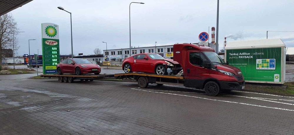 Transport międzynarodowy na lawecie samochodów Niemiec Belgii Holandii