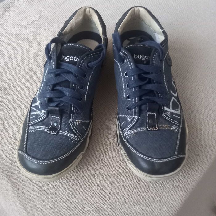 Damskie /unisex/ sneakersy BUGATTI nr 40.