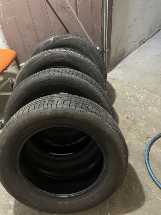 Opony Bridgestone 215/60/R17 letnie rocznik 2025