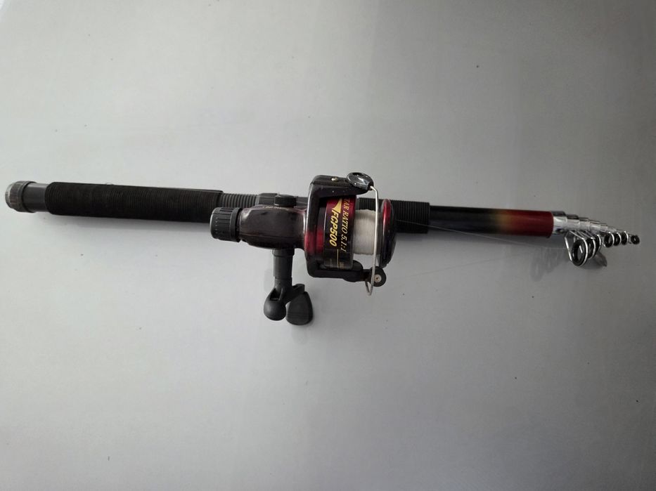 Cana de pesca 4M com carreto FCP500