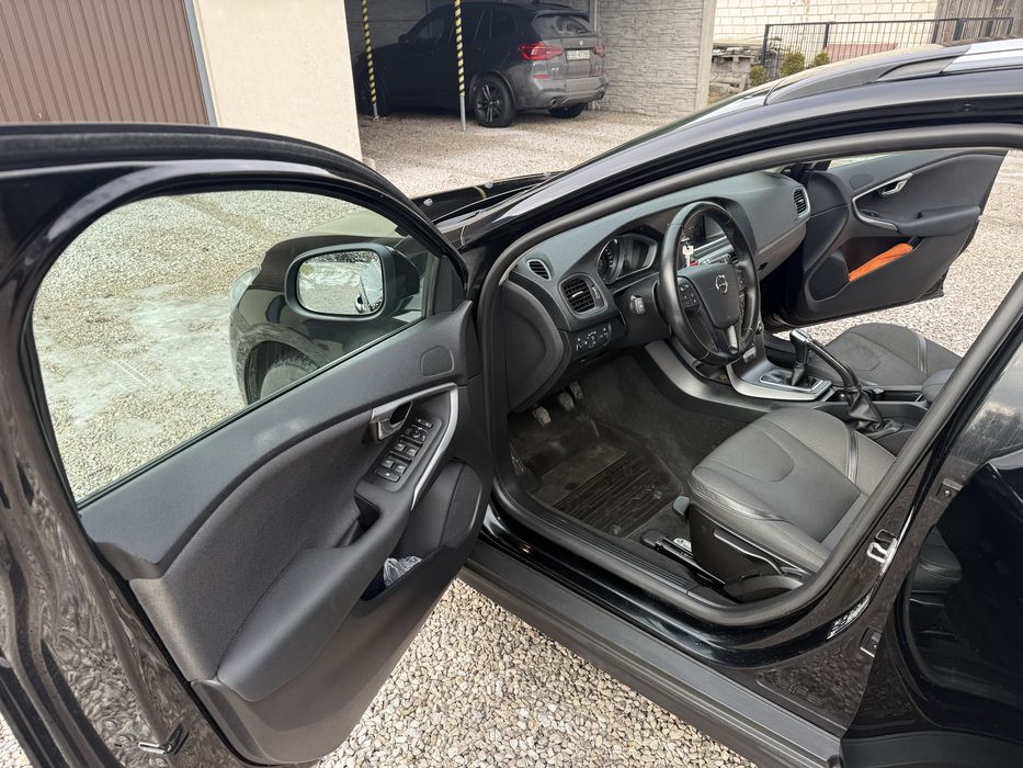 Volvo V40 cross country