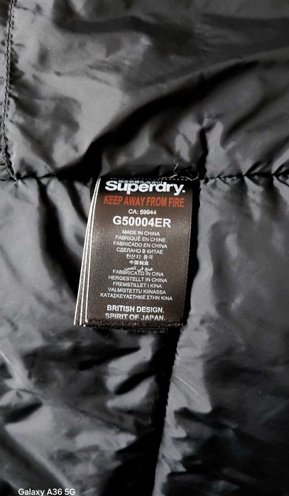 Damska śliczna kurtka,parka SuperDry Everest.