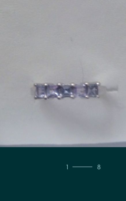 Anel de Prata de lei e gema semipreciosa Tanzanite