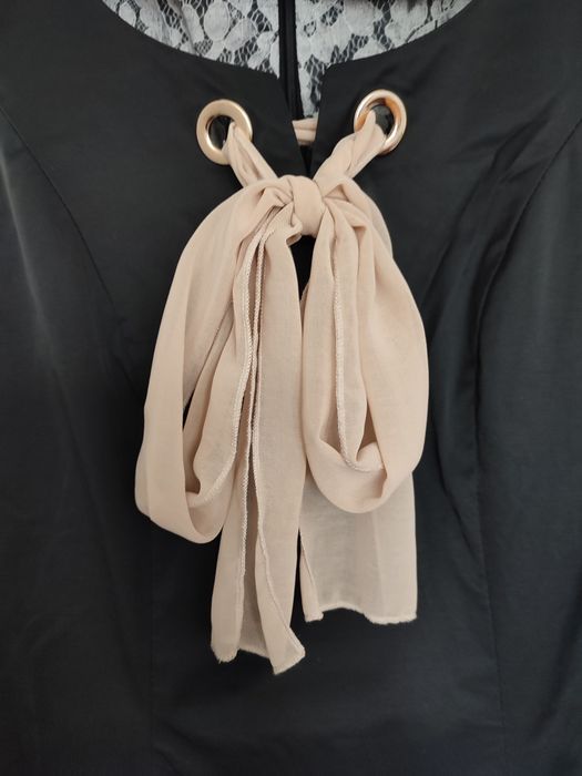 Elegancka czarna sukienka marki Tiffi Toruń • OLX.pl