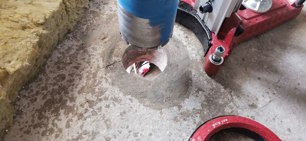 Wiercenie w betonie techniką diamentową