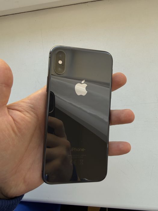 Продам iPhone XS 64GB