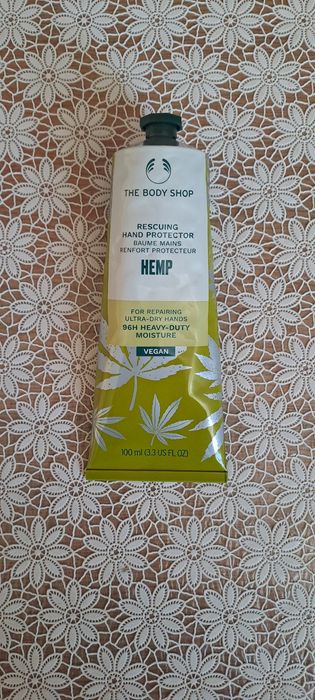 The Body Shop krem do rąk HEMP.