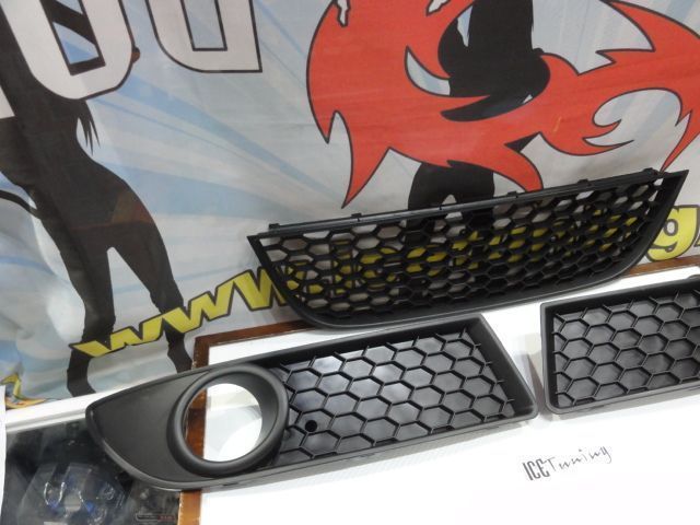 Kit 3 grelhas de para-choques vw polo 9N3 05-09 GTI LOOK abs (plastico)
