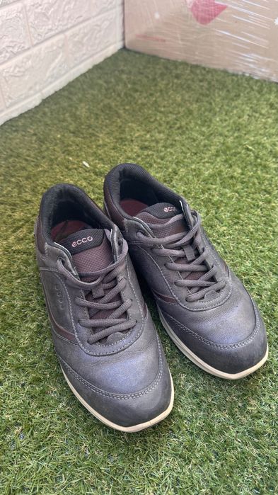 Кросівки шкіряні ECCO 37 розмір