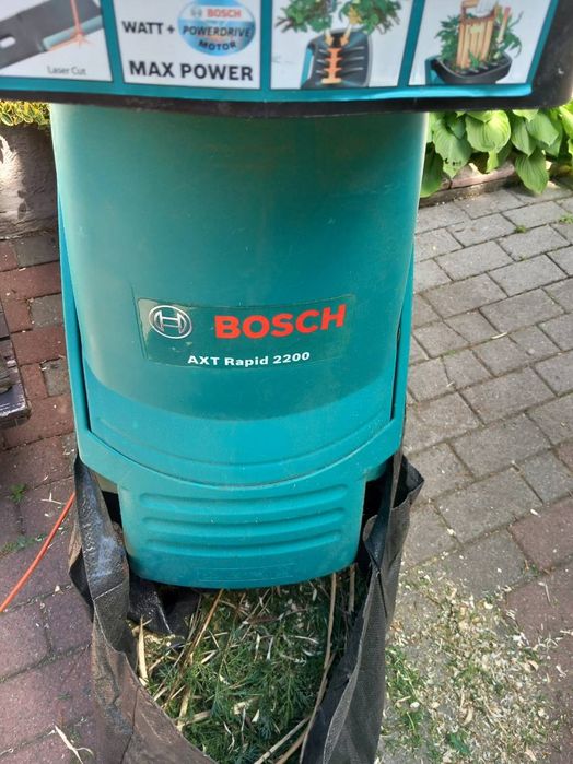 BOSCH Rozdrabniacz do gałęzi AXT RAPID 2200