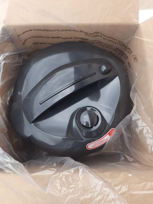 НОВЫЕ Электромясорубка Saturn 1600вт,мультиварка Grunhelm 900вт,стационарный блендер Grunhelm