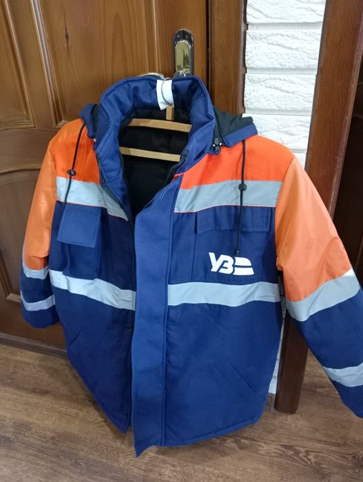 Куртка ватная рабочая современная с капюшоном р.48-50