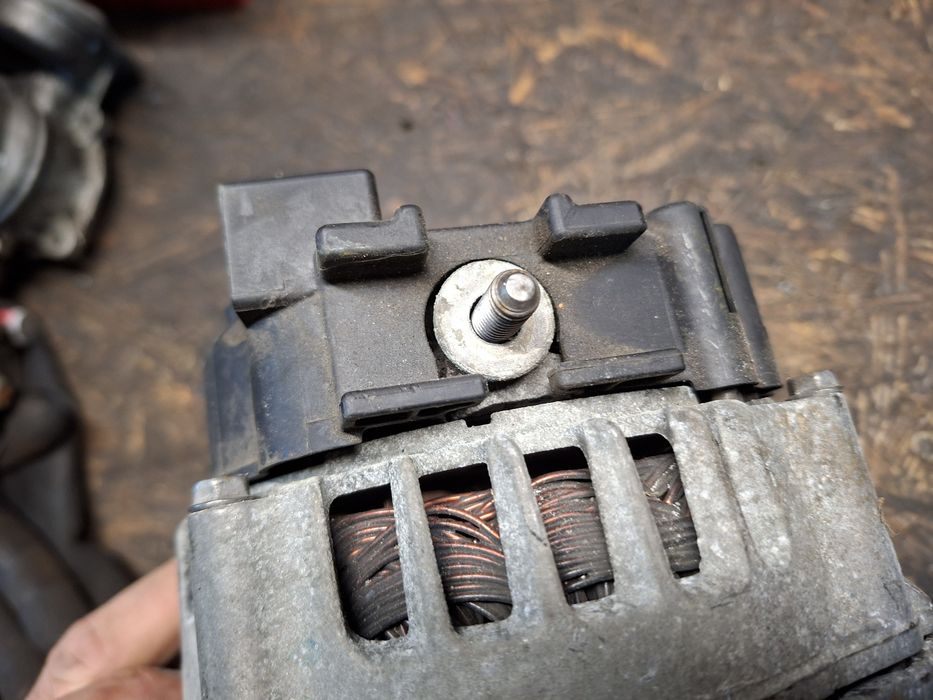 Alternator Valeo 180A BMW n47 e81 e87 120d e90 320d  e91 e60 x3