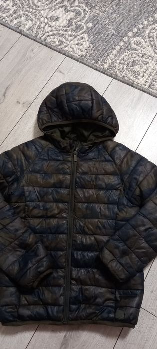 Продам  курточку демі