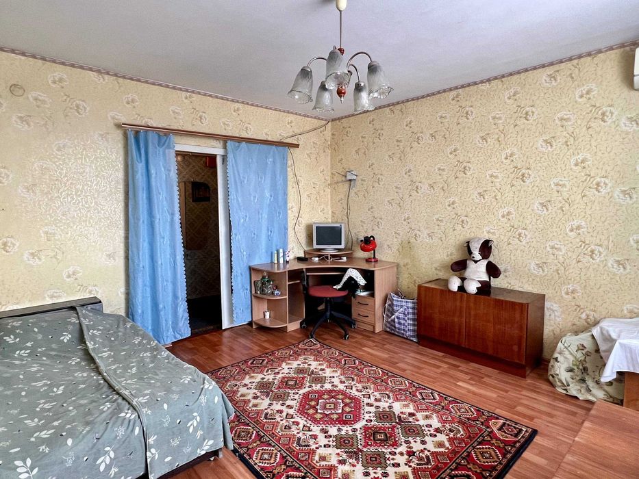 Продам 2х комнатную квартиру в Александровском районе