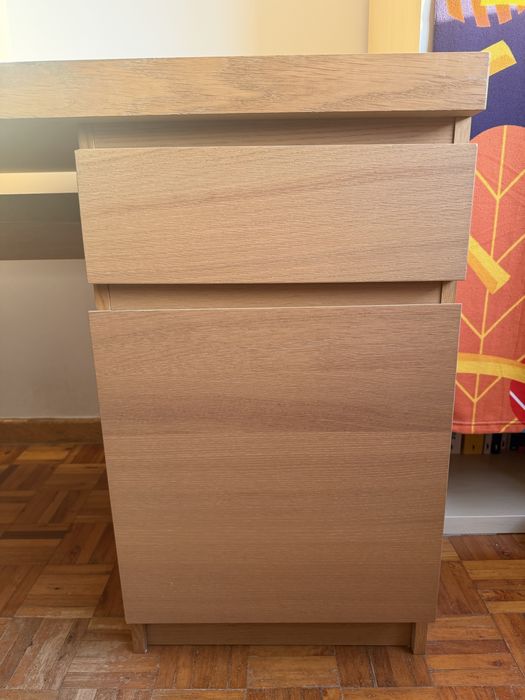 Secretária IKEA Malm em ótimo estado