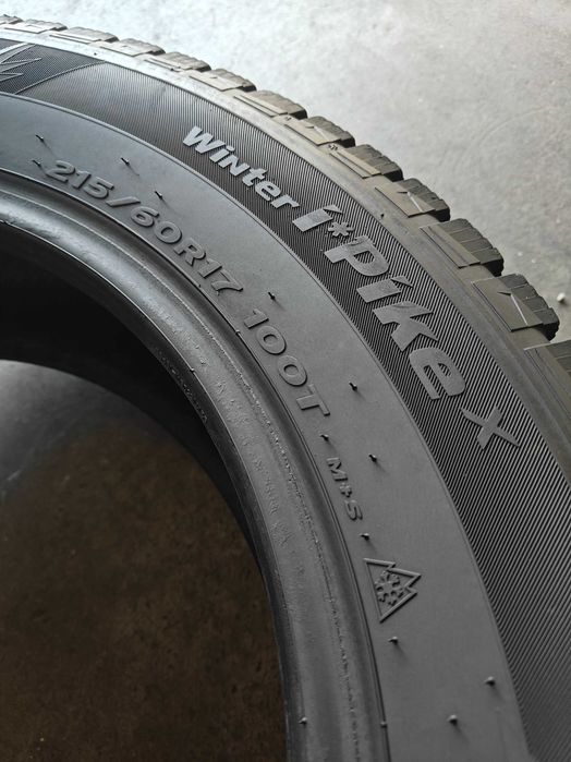 R17 215 60 шини зимові Hankook Winter I*pike X гарний стан