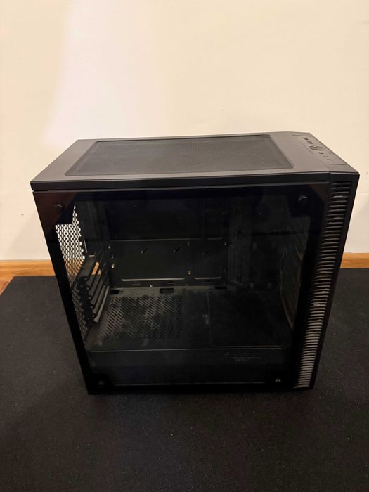 Fractal Design Define Mini C