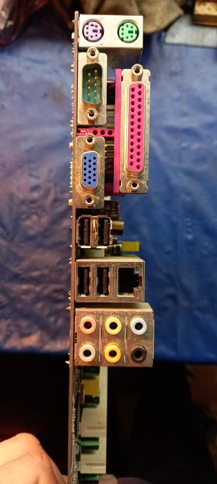 Материнська плата