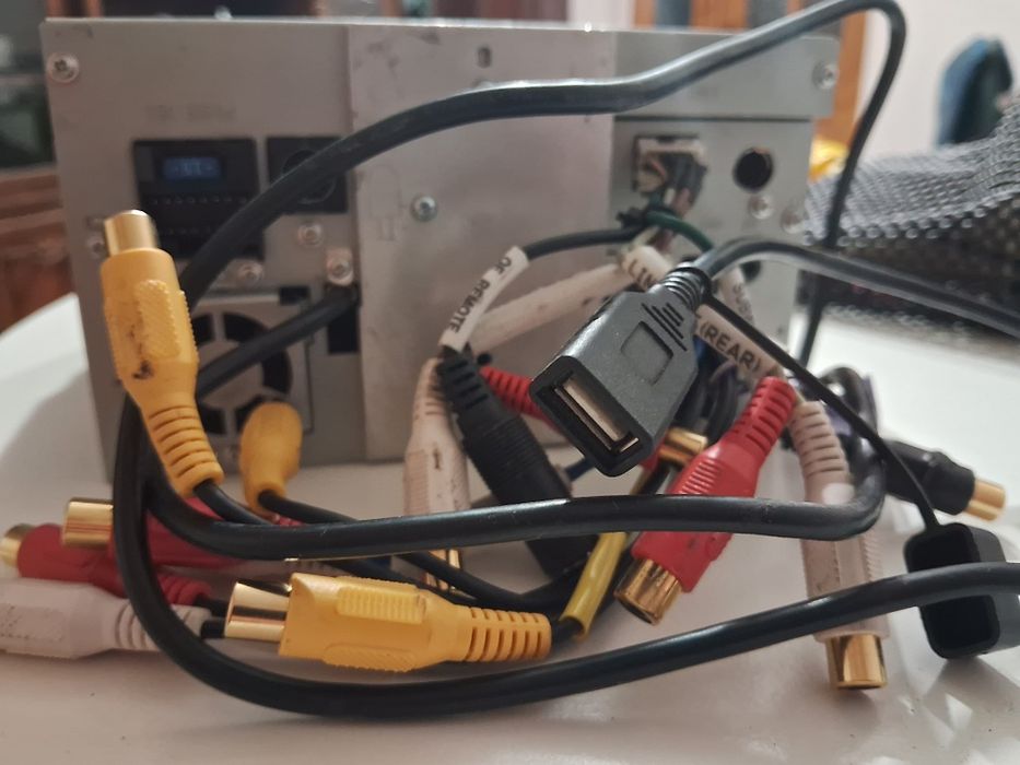 Оригінальна магнітола JVC KW-AVX820