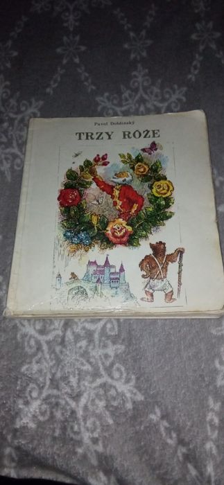 Książka trzy róże 1984 rok