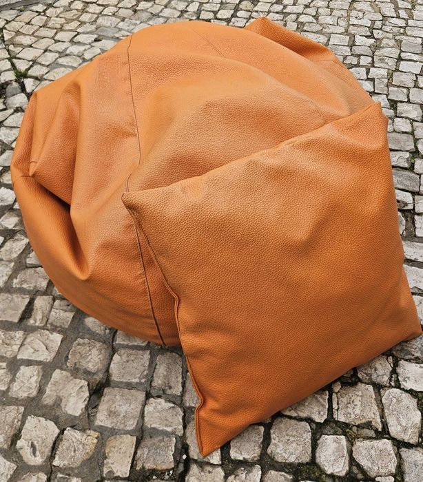 Puff laranja + almofada