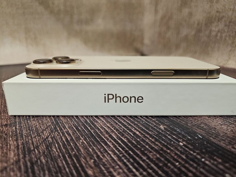 Смартфон Apple iPhone 16 Pro Max 256Gb Desert Titanium 92% гарантія