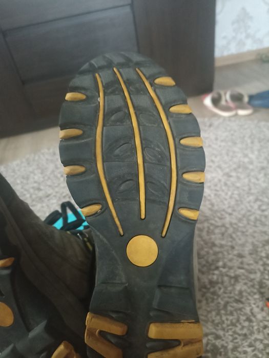 Ботинки мужские .