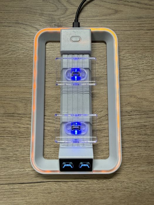 Продам зарядну станцію для контролерів PS5