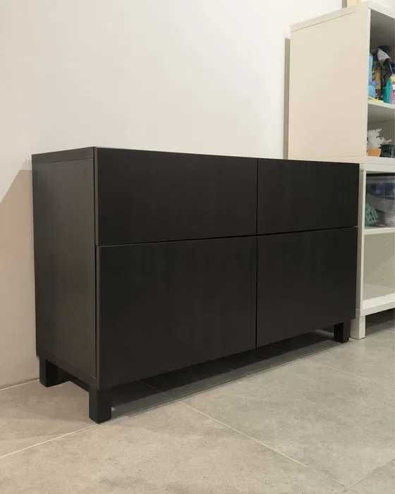Movel preto IKEA