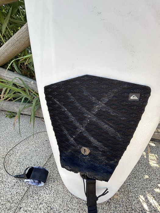 Prancha de surf 5’5 com 34L quicksilver