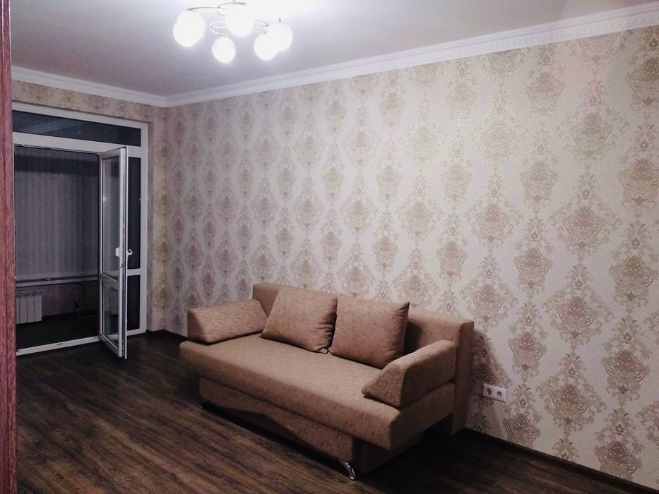 Здається в оренду 2 кім квартира по вул. Коновальця -Побутова