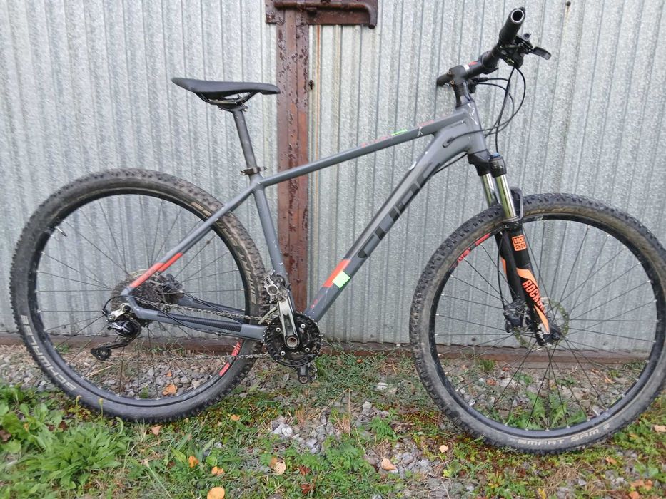 Cube Attention Rower MTB 29 Full Shimano Deore XT Rock shox