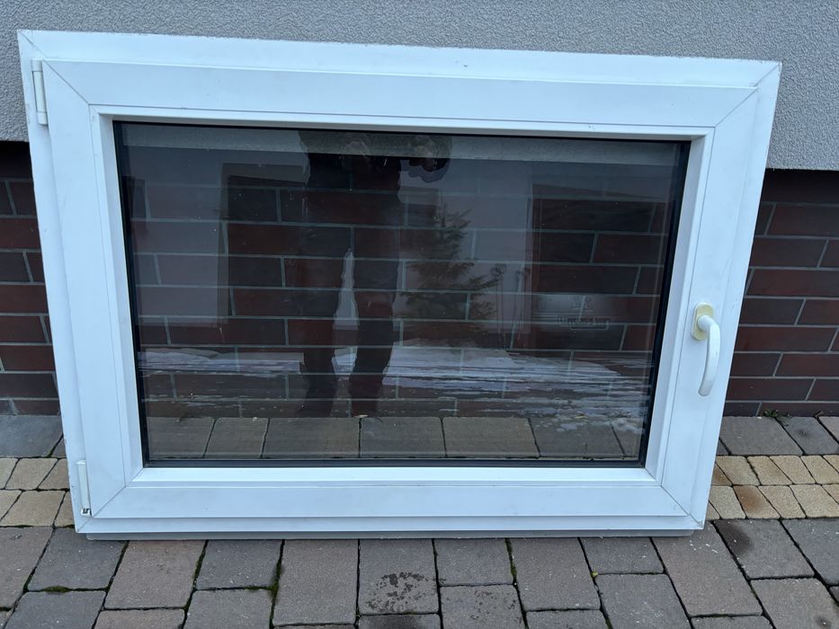 Okno PCV 114 x 82 cm
