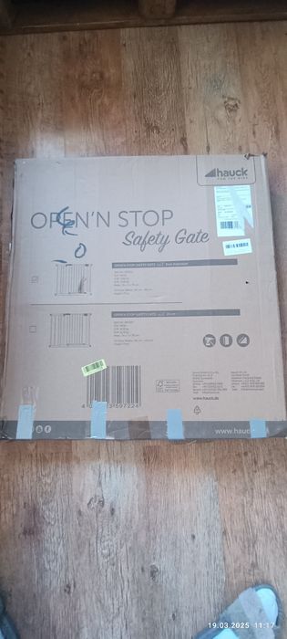 Bramka zabezpieczająca dla dzieci