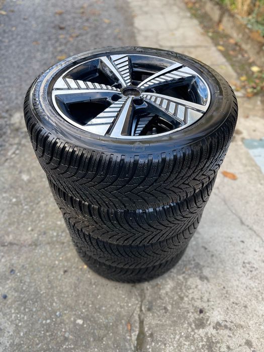 Шини з дисками 215 50 17 5 112 MG VAG
