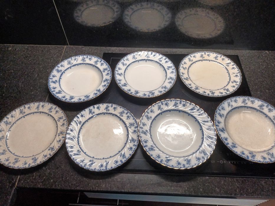 7  Pratos  da Marca João Cardoso - Lisbon