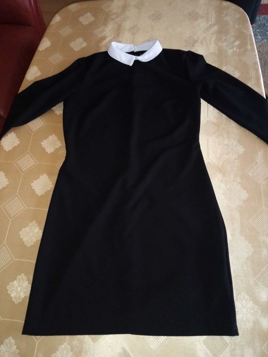 sukienka damska czarna z kołnierzykiem M