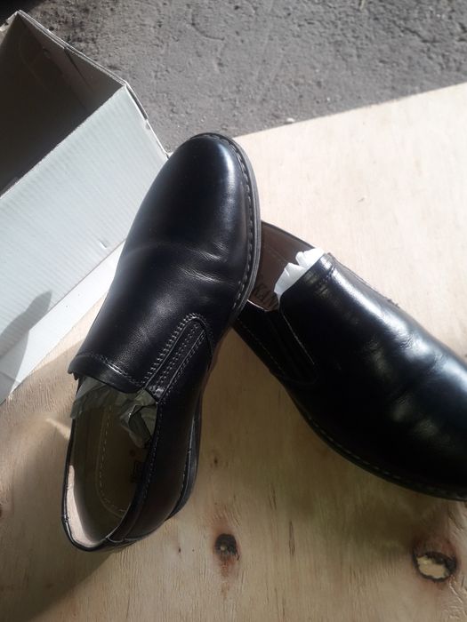 Туфлі кожані хлопчакові.