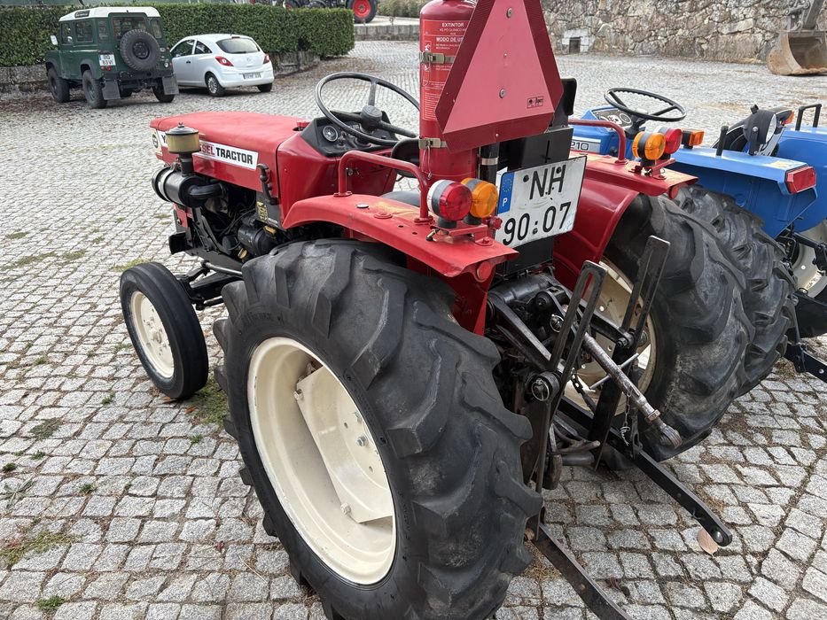 Trator YANMAR 241 2rm