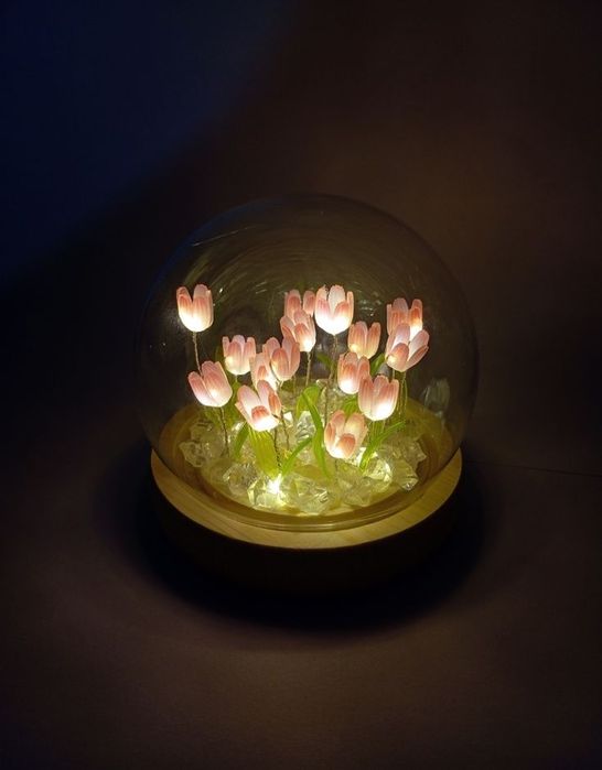Tulip dome lamp aesthetic