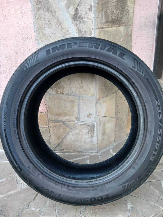 Продам шини 235 55 R19 б/у