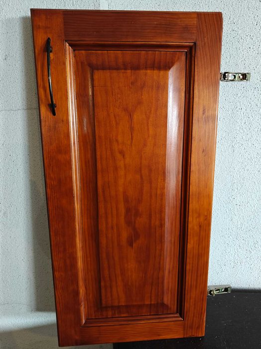 Portas armários cozinha - Madeira
