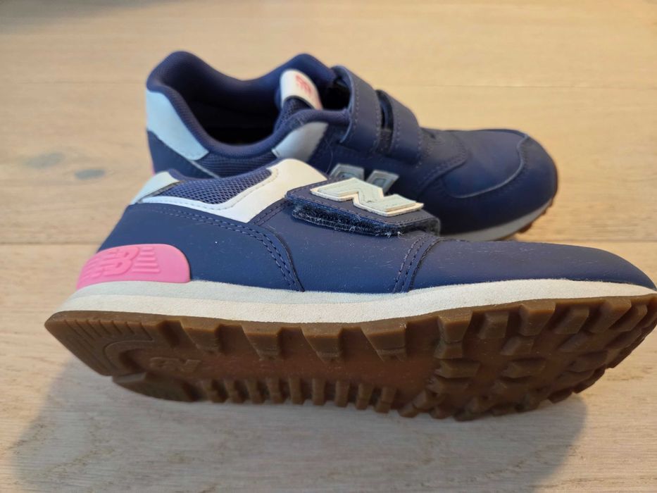 Buty sneakersy New Balance dla dziecka, na rzep