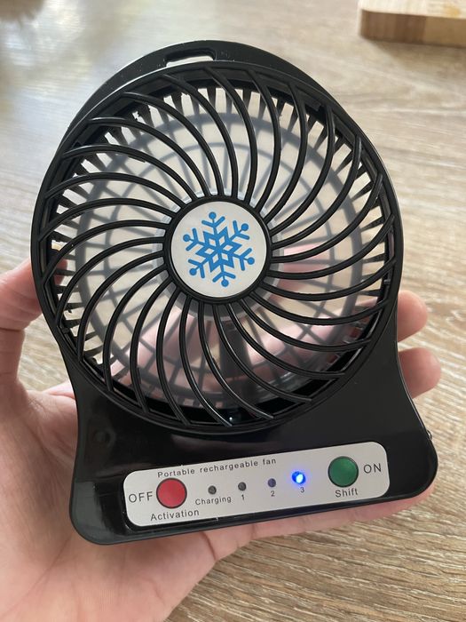 Міні вентилятор з USB зарядкою