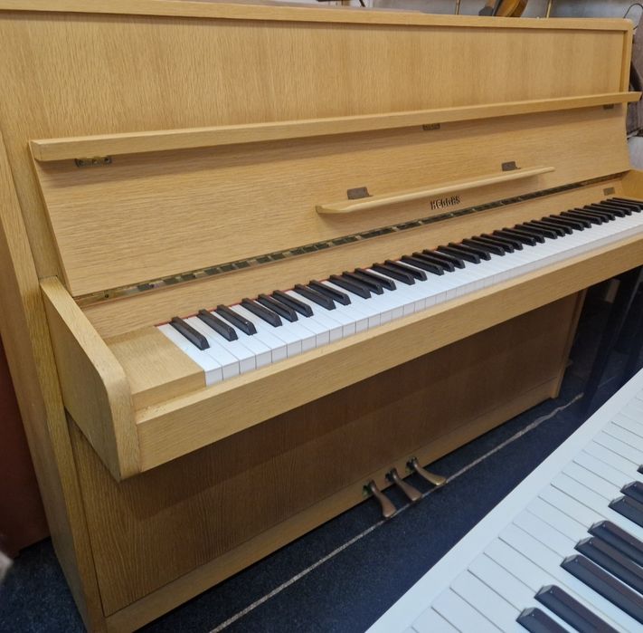 Fińskie pianino Hellas M110