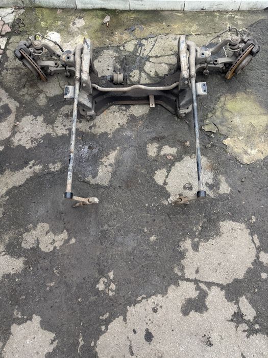 Продам подрамник на автомобиль volkswagen t4