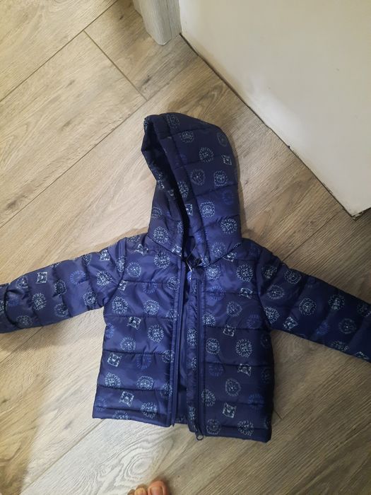 Дитячі курточки з капішоном lupilu