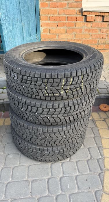 Резина 225/65R17